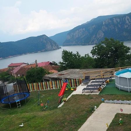 Casa De Vacanta Maga Dubova Exterior foto