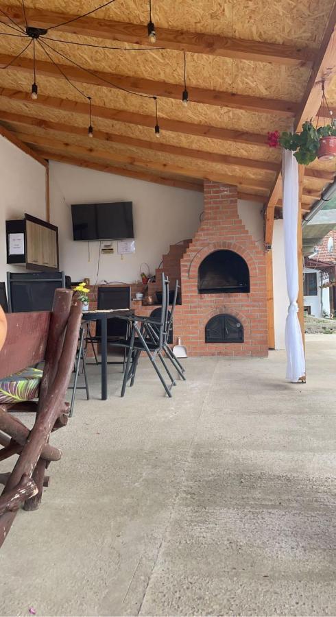 Casa De Vacanta Maga Dubova Exterior foto